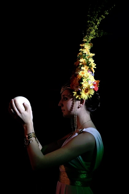 Reportážní fotografie zaměřená na lidi a jejich emoce.